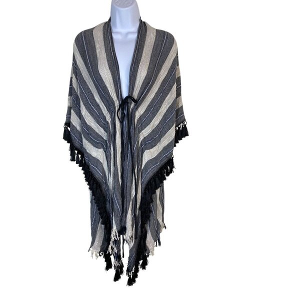 BcbgMaxAzria Gray White Striped Fringe Poncho Coverup Size OS Swim vacation - Picture 1 of 13